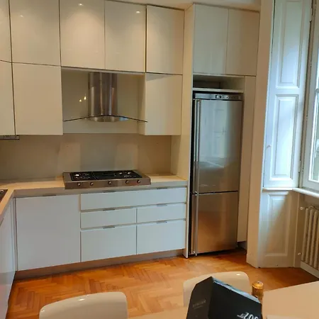 Esclusive & Elegant Loft, Duomo 10 Minutes * ミラノ